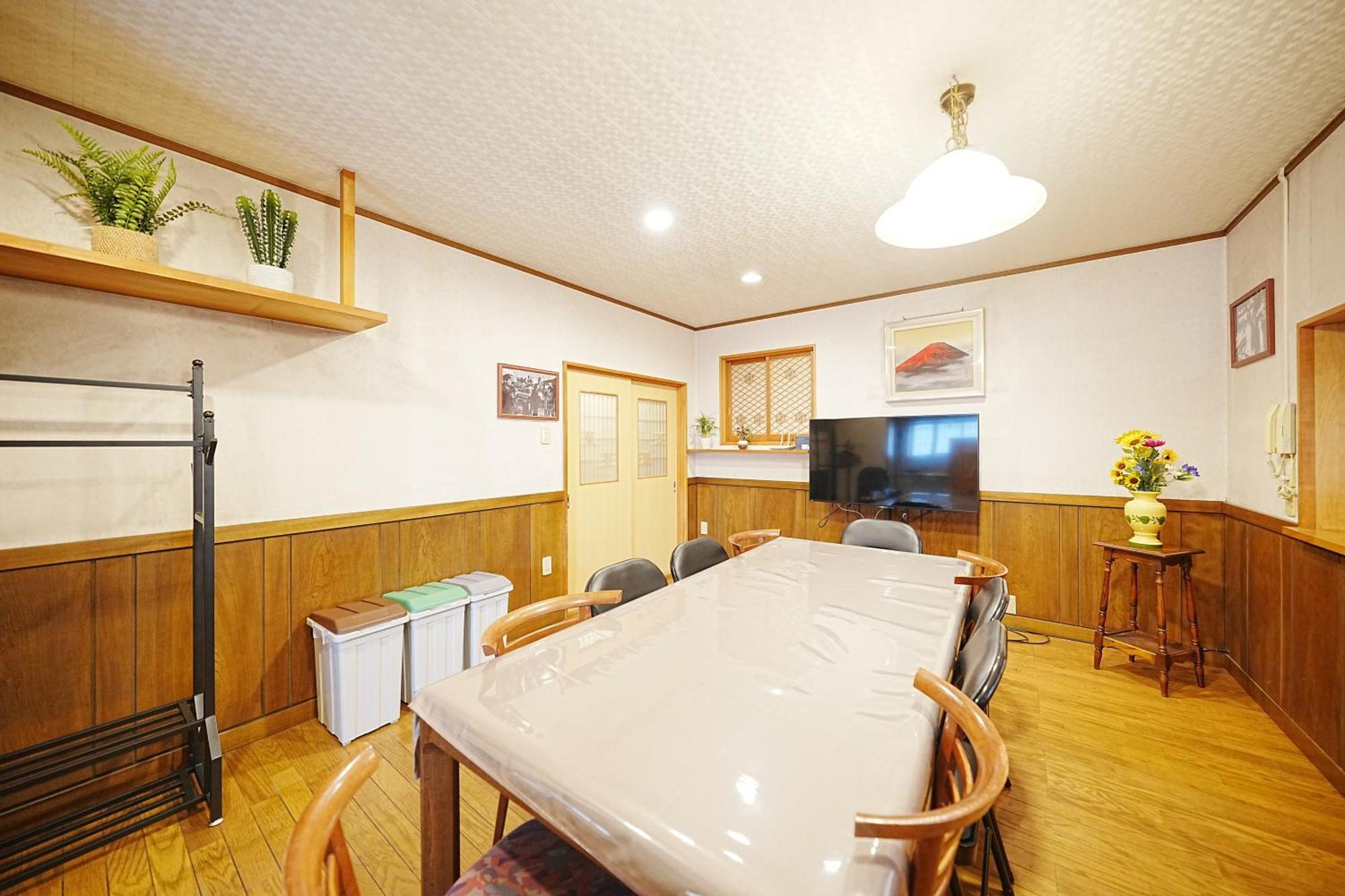 Family Or Business Travel 20 Percent Off 20 Guests 144sqm Free Ikebukuro Shuttle 2 Kitchens Bathrooms 4 Bedrooms 東京都